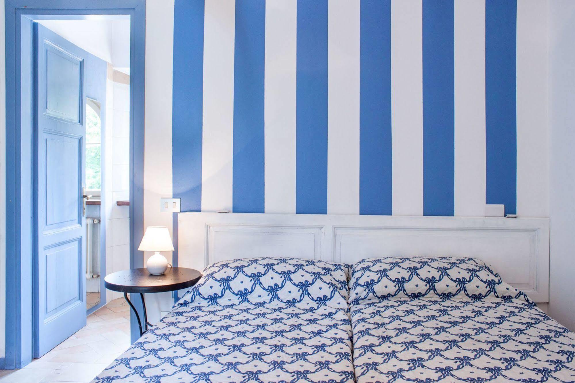 Bed and Breakfast Casa La Viola Blu Черноббіо Екстер'єр фото