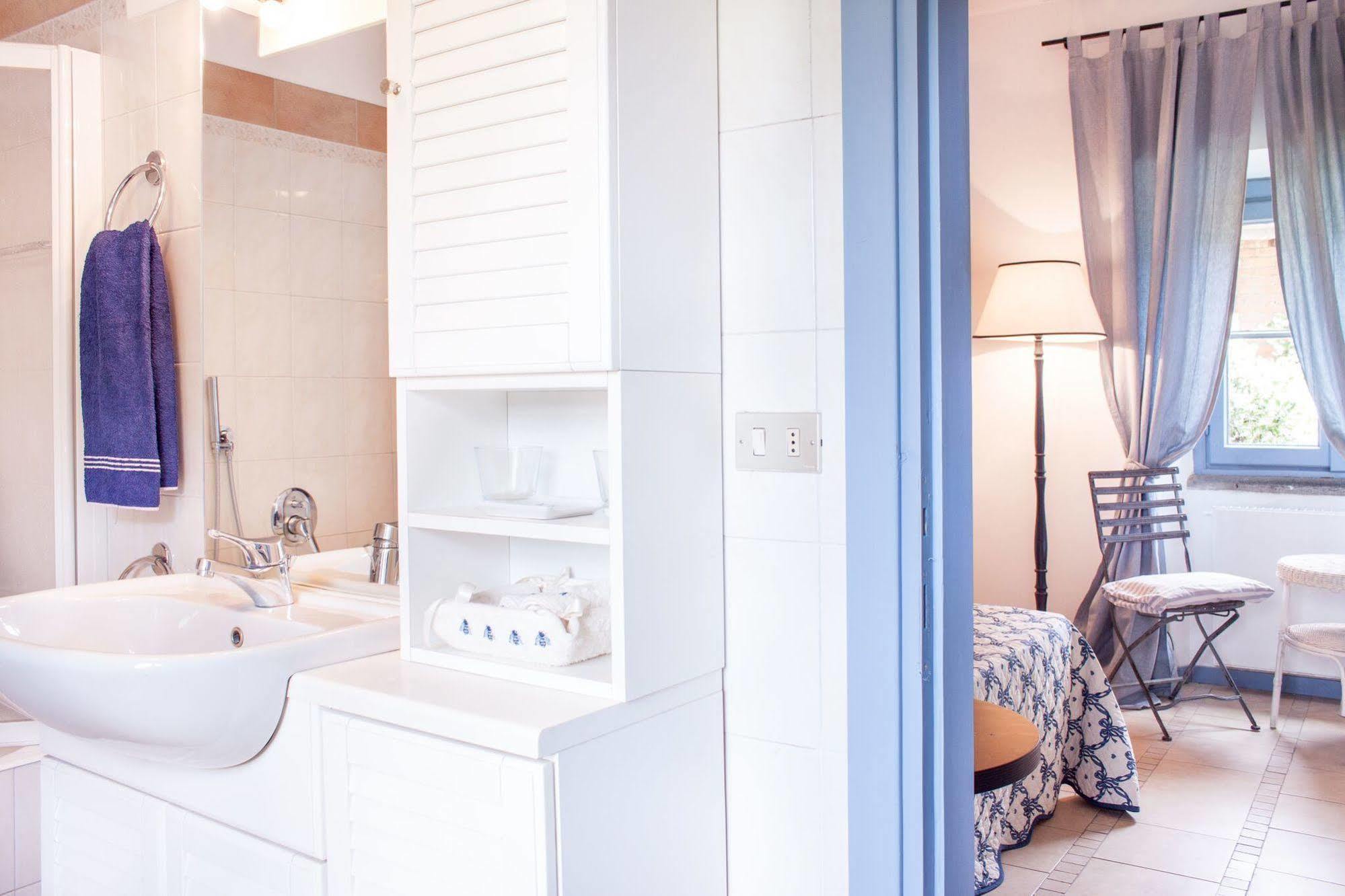Bed and Breakfast Casa La Viola Blu Черноббіо Екстер'єр фото
