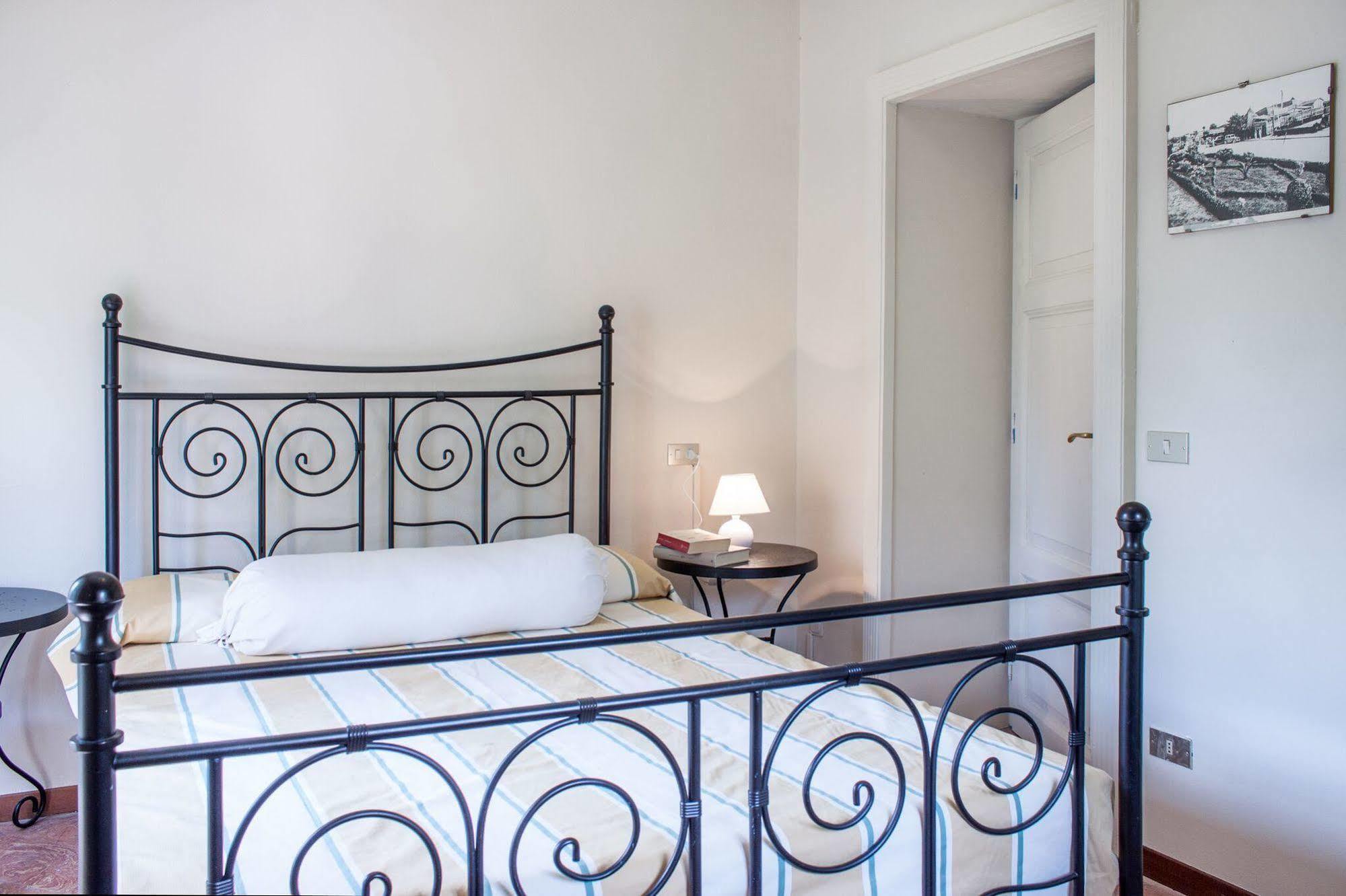 Bed and Breakfast Casa La Viola Blu Черноббіо Екстер'єр фото
